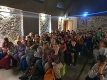 zdjęcie uczniów podczas wycieczki do Dobkowa