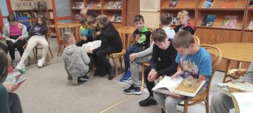 Uczniowie podczas zajęć