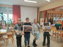 Uczniowie podczas turnieju baśniowego