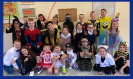 zdjęcie uczniów podczas balu karnawałowego 2023