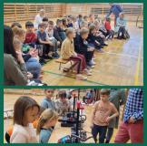 zdjęcie uczniów podczas warsztatów druku 3D