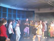 Zabawa podczas dyskoteki