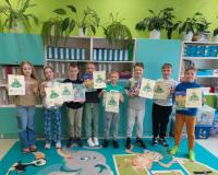 Uczniowie z nagrodami