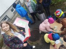 Uczestnicy eko-biegu podczas zajęć