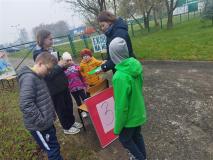 Uczestnicy eko-biegu podczas zajęć