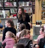 zdjęcie uczniów podczas spotkania z adwokatem