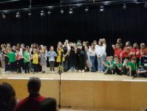 Uczniowie podczas występów