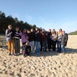 zdjęcie uczniów podczas wizyty w przemkowskim parku krajobrazowym