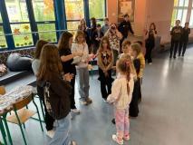 Uczniowie podczas realizacji projektu