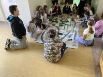 Uczniowie podczas realizacji projektu "Mam energię"