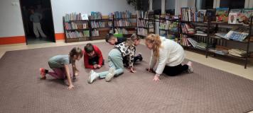 zdjęcie uczniów podczas "Nocy w szkole"