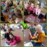 zdjęcie uczniów podczas obchodów Dnia Dinozaura