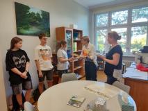 Wręczanie nagród uczniom