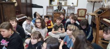 zdjęcie uczestników żywej lekcji historii