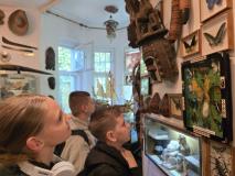 Uczniowie podczas wycieczki